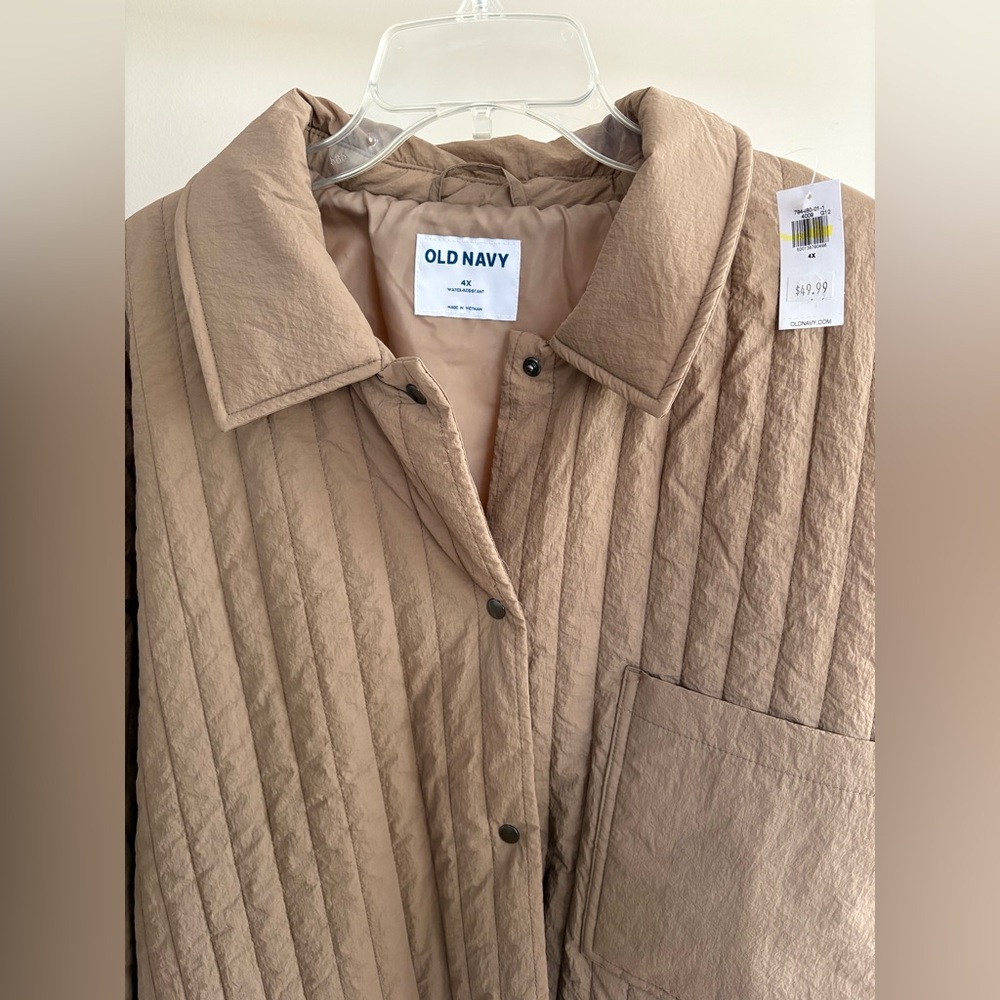 NWT Old Navy Oversized Lightweight Water-Resistant Quilted Jacket - Picture 3 of 10